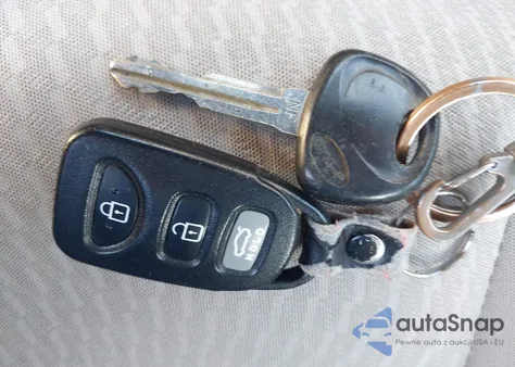 2016 Hyundai Elantra Se from USA, damaged, VIN 5NPDH4AE1GH690236